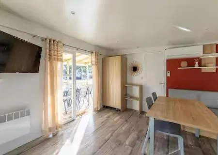 Camping Mobil-home Spacieux - Proche *